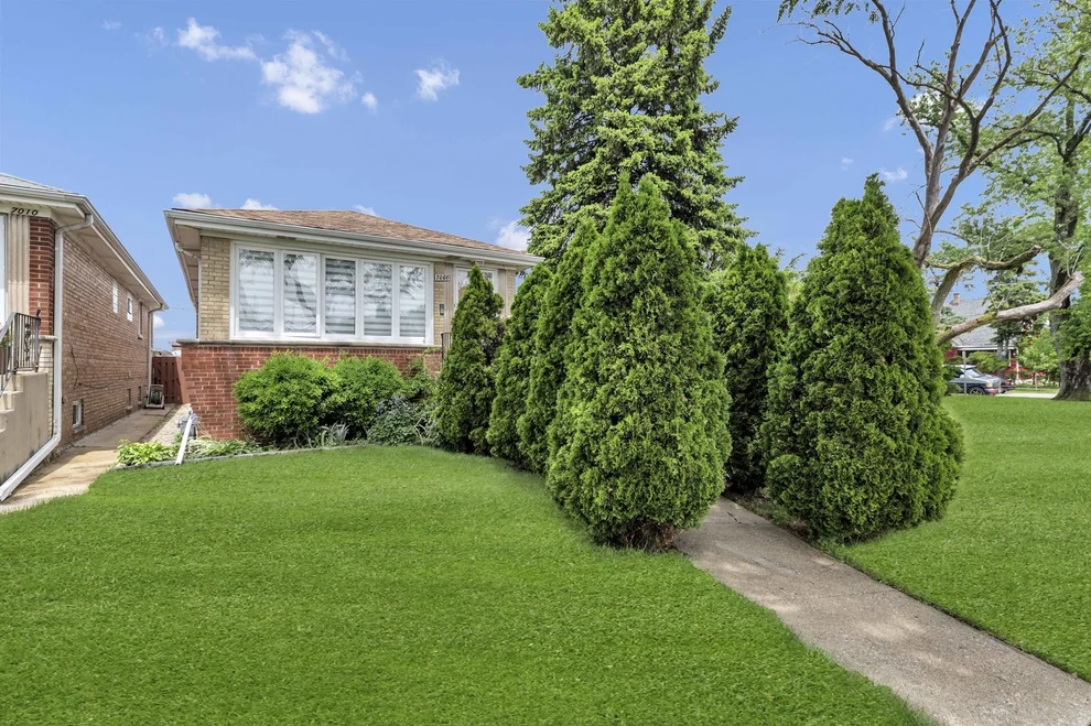 Unit for sale at 7008 W Montrose Avenue, Norridge, IL 60706