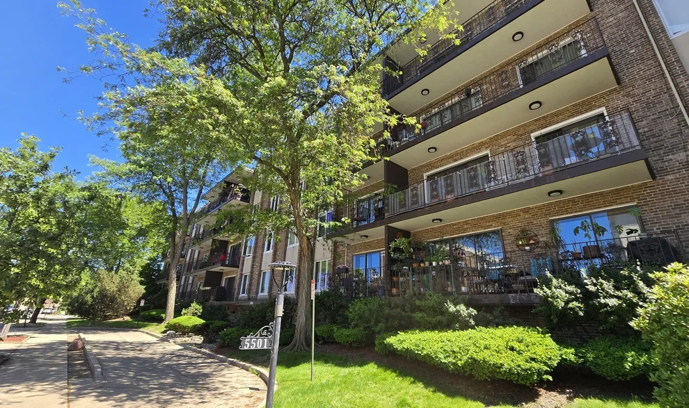 Unit for sale at 5501 Lincoln Avenue, Morton Grove, IL 60053