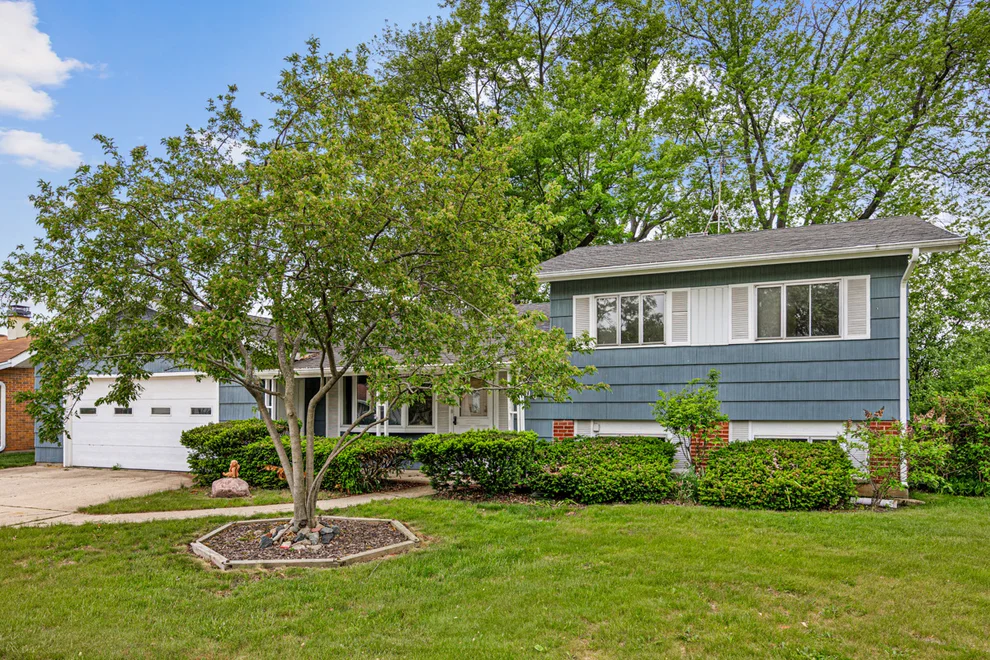 Unit for sale at 500 Audubon Street, Hoffman Estates, IL 60169