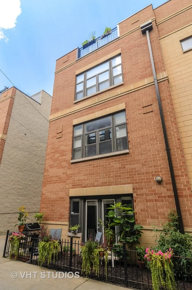 Unit for sale at 2318 W Bloomingdale Avenue, Chicago, IL 60622