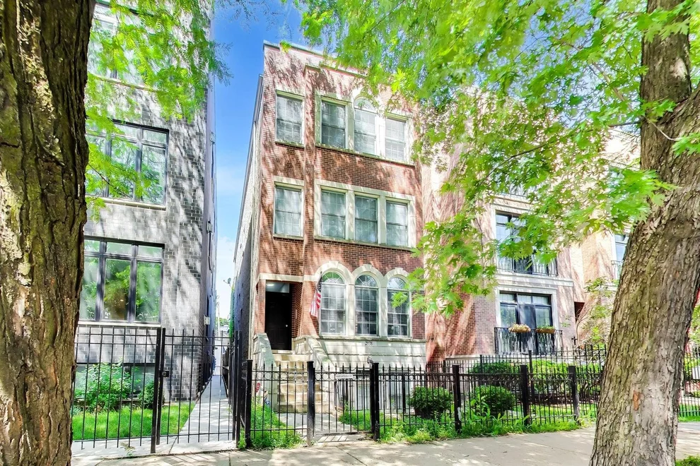 Unit for sale at 2938 N Damen Avenue, Chicago, IL 60618