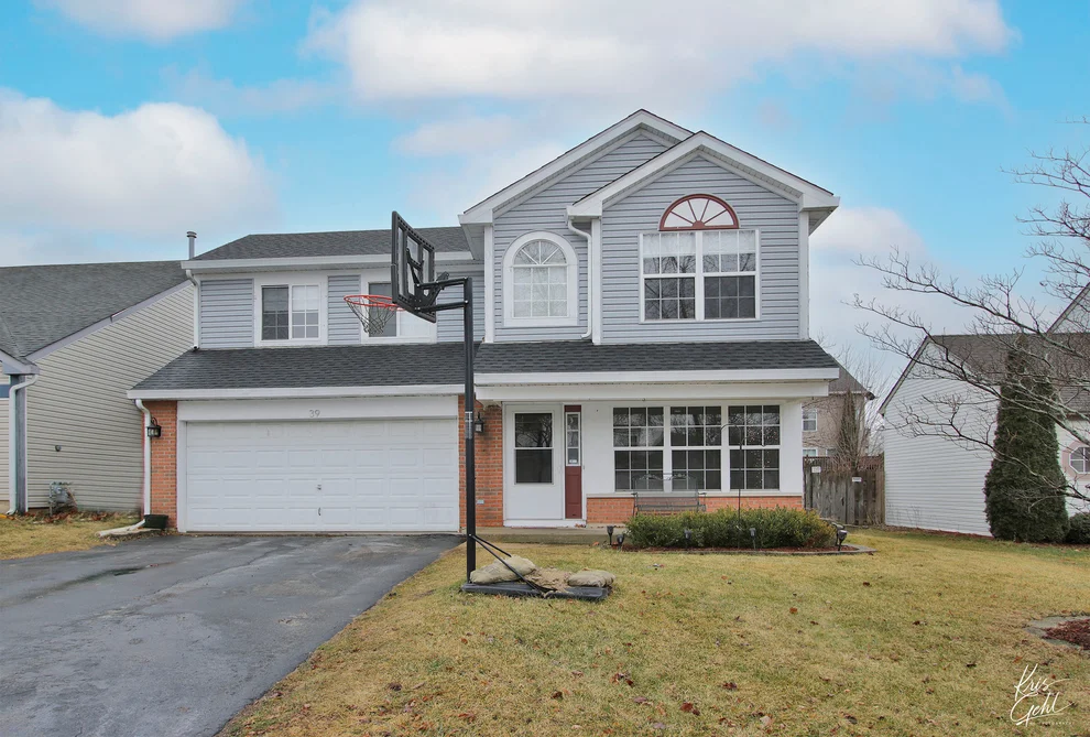 Unit for sale at 39 E Rustic Lane, Round Lake Beach, IL 60073
