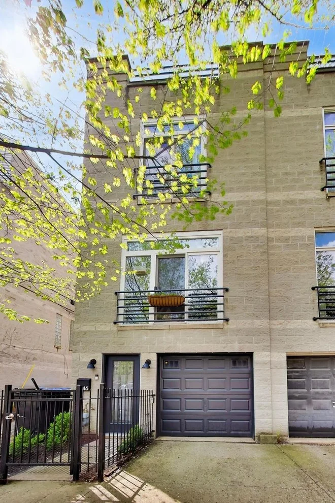 Unit for sale at 646 N ARMOUR Street, Chicago, IL 60642