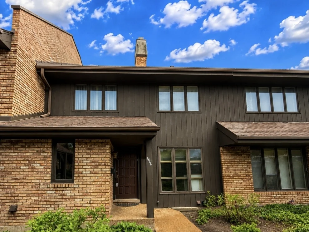 Unit for sale at 1864 Mission Hills Lane, Northbrook, IL 60062