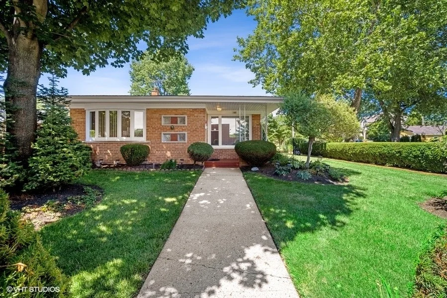 Unit for sale at 160 Highland Avenue, Wheeling, IL 60090
