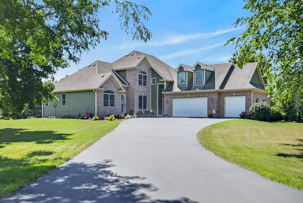 Unit for sale at 7202 Paulson Drive, Marengo, IL 60152