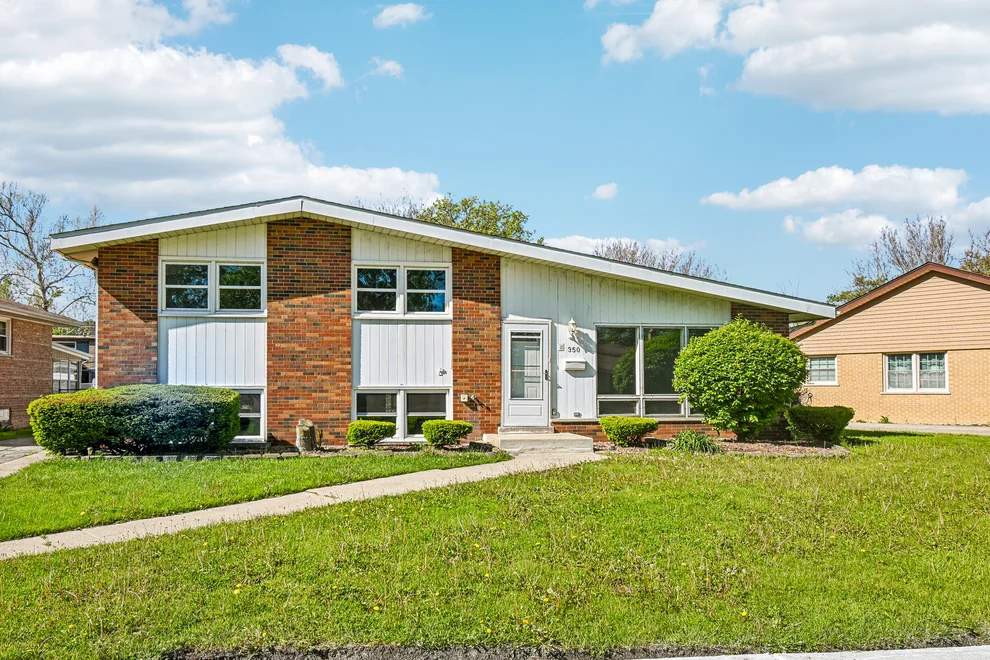 Unit for sale at 350 Carey Court, Chicago Heights, IL 60411