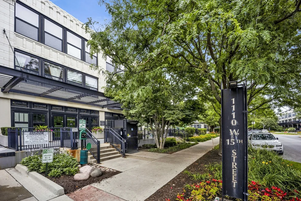 Unit for sale at 1110 W 15th Street, Chicago, IL 60608