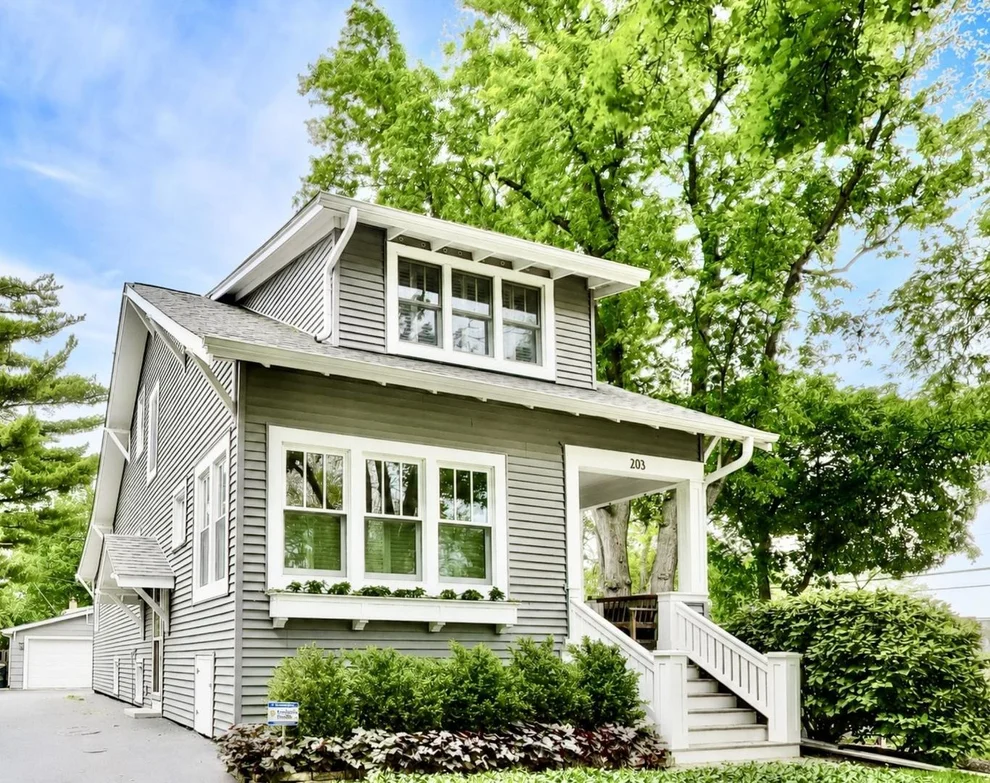 Unit for sale at 203 N Haddow Avenue, Arlington Heights, IL 60004