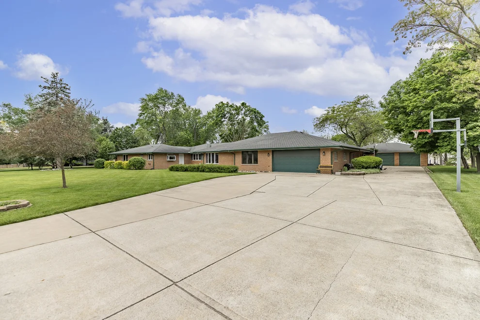 Unit for sale at 20560 Bensley Avenue, Lynwood, IL 60411