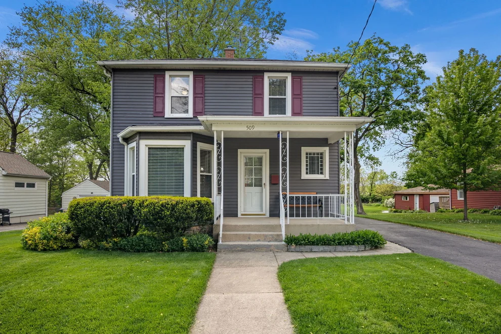Unit for sale at 509 S Van Buren Street, Batavia, IL 60510
