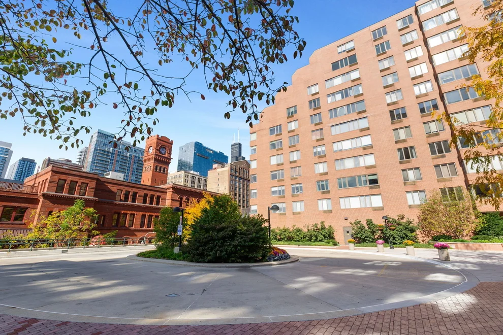 Unit for sale at 801 S Plymouth Court, Chicago, IL 60605