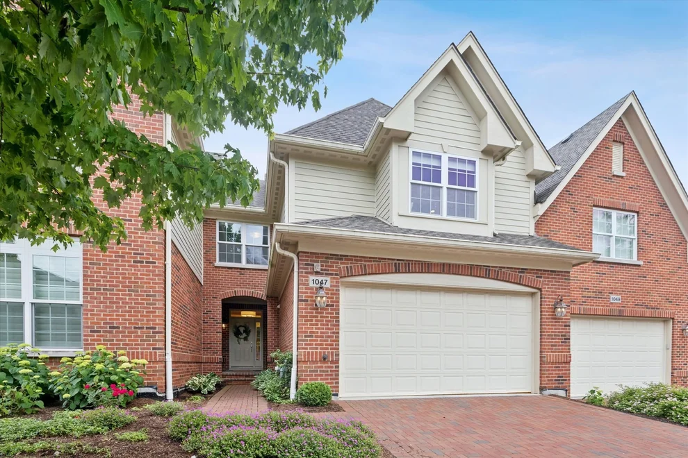 Unit for sale at 1047 Hickory Drive, Western Springs, IL 60558