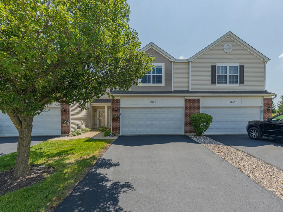 Unit for sale at 15263 Kenmare Circle, Manhattan, IL 60442
