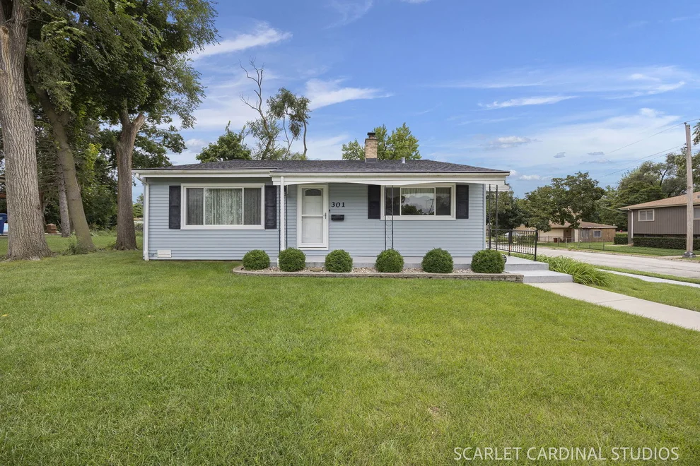 Unit for sale at 301 E Vermont Street, Villa Park, IL 60181