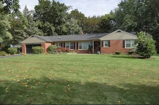 Unit for sale at 1221 W CLARENDON Road, ARLINGTON HEIGHTS, IL 60004