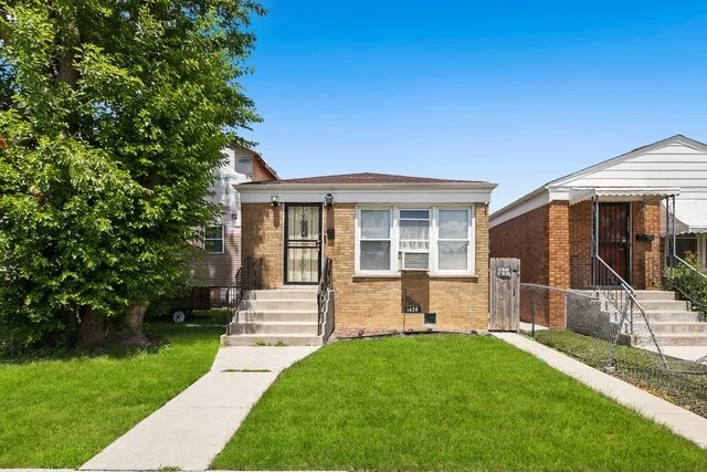 Unit for sale at 1424 W 115th Street, Chicago, IL 60643