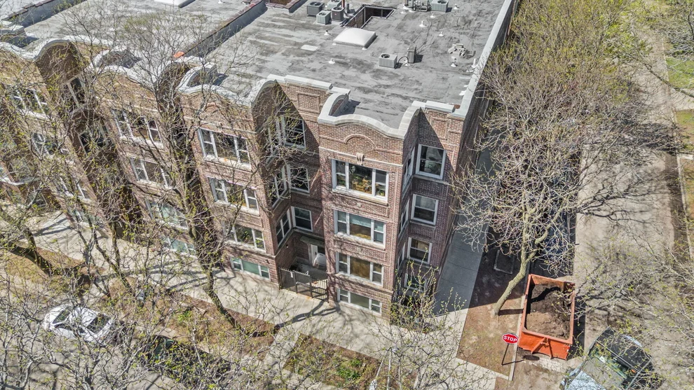 Unit for sale at 7654 N Greenview Avenue, Chicago, IL 60626