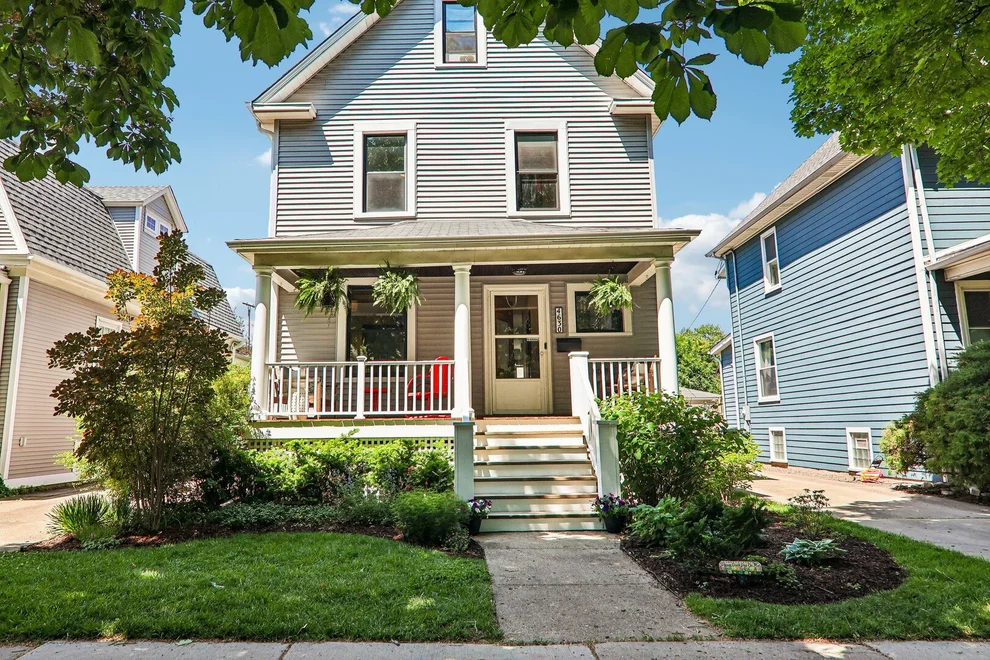 Unit for sale at 4630 N Kilbourn Avenue, Chicago, IL 60630