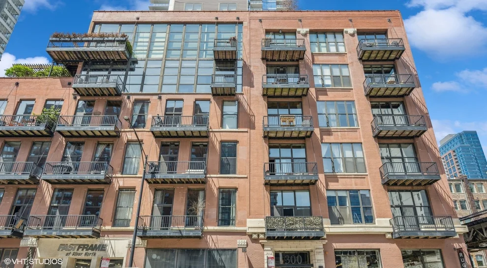 Unit for sale at 300 W Grand Avenue, Chicago, IL 60654