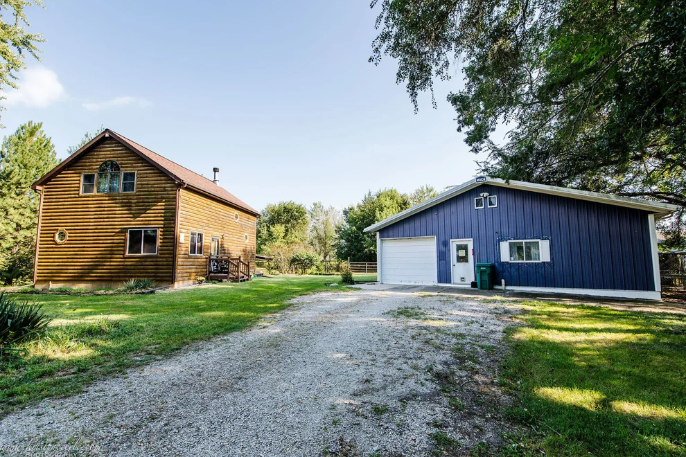 Unit for sale at 804 N 2199TH Road, Tonica, IL 61370