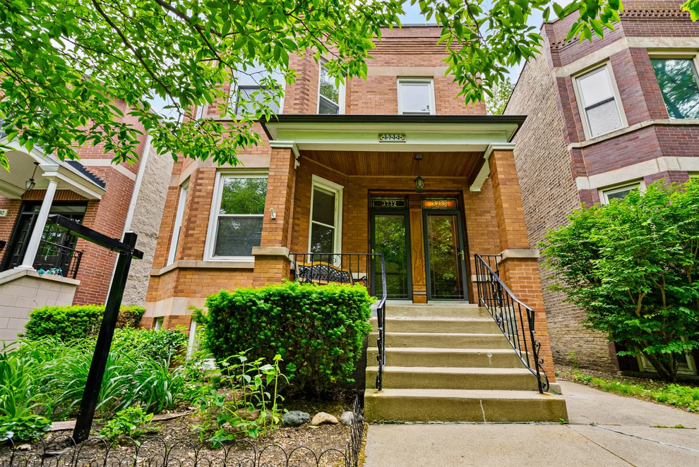 Unit for sale at 3732 N Bell Avenue, Chicago, IL 60618