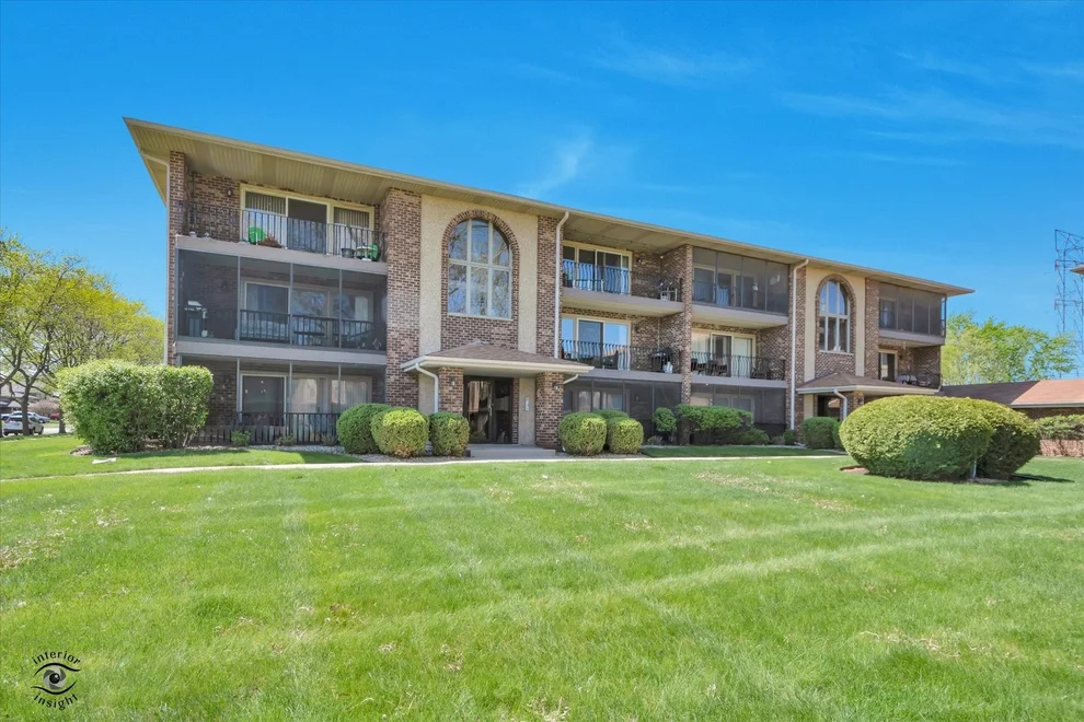 Unit for sale at 8912 W 140th Street, Orland Park, IL 60462