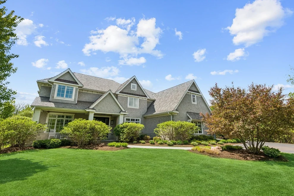 Unit for sale at 28 Aberdeen Court, Bannockburn, IL 60015
