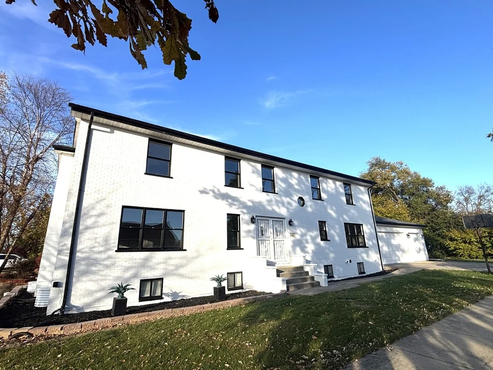 Unit for sale at 1101 N Princeton Avenue, Villa Park, IL 60181