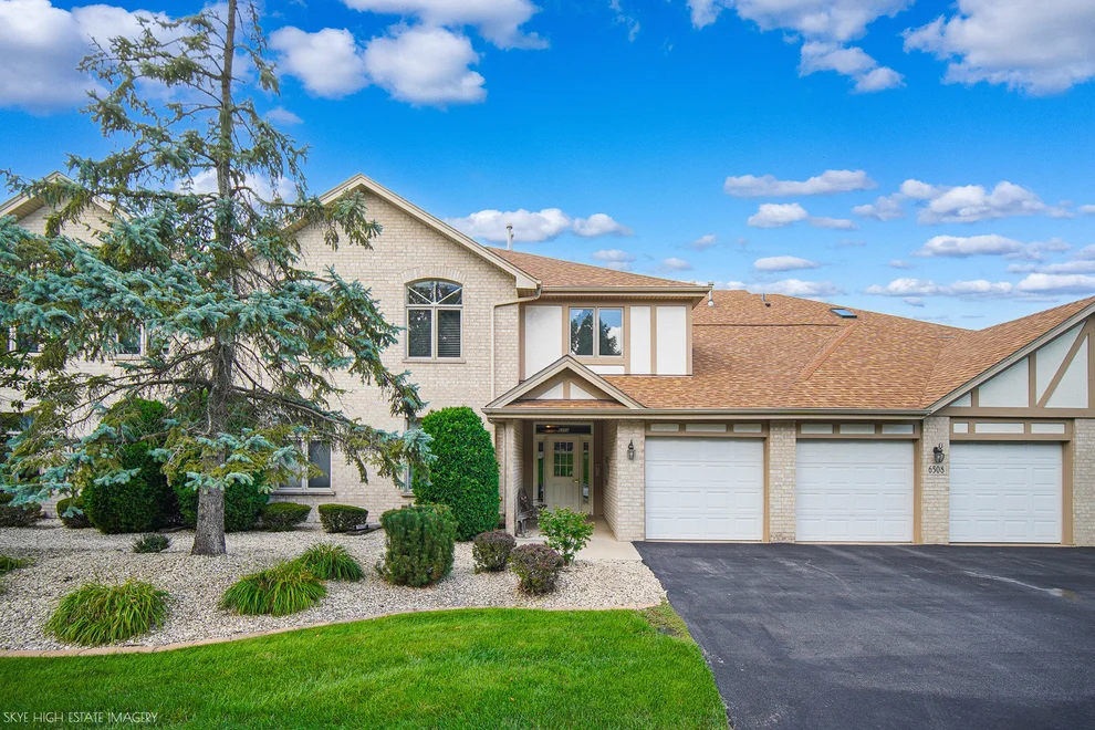 Unit for sale at 6508 W Pine Trail Lane, Tinley Park, IL 60477