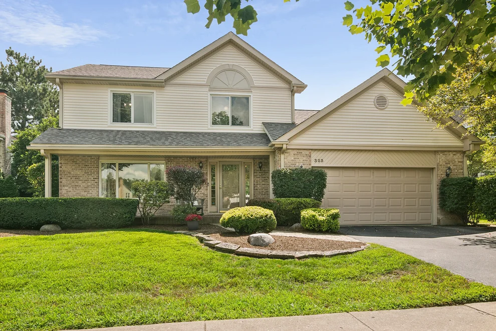 Unit for sale at 323 Camden Place, Vernon Hills, IL 60061