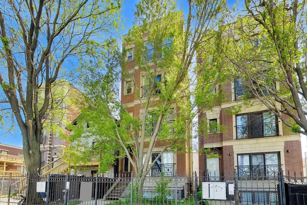 Unit for sale at 2519 W Congress Parkway, Chicago, IL 60612