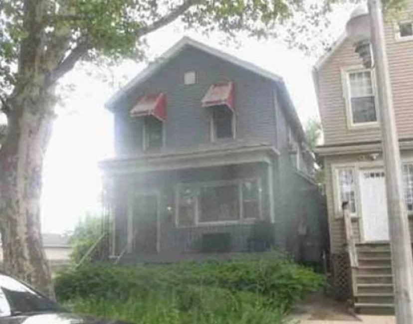 Unit for sale at 7625 S Dante Avenue, Chicago, IL 60619