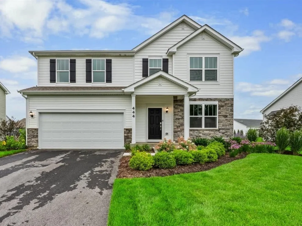 Unit for sale at 444 E Cloverlane Drive, Sycamore, IL 60178