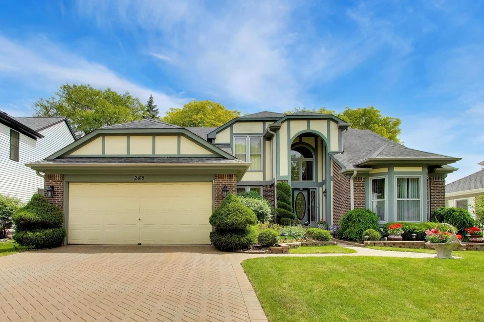 Unit for sale at 245 Southfield Drive, Vernon Hills, IL 60061