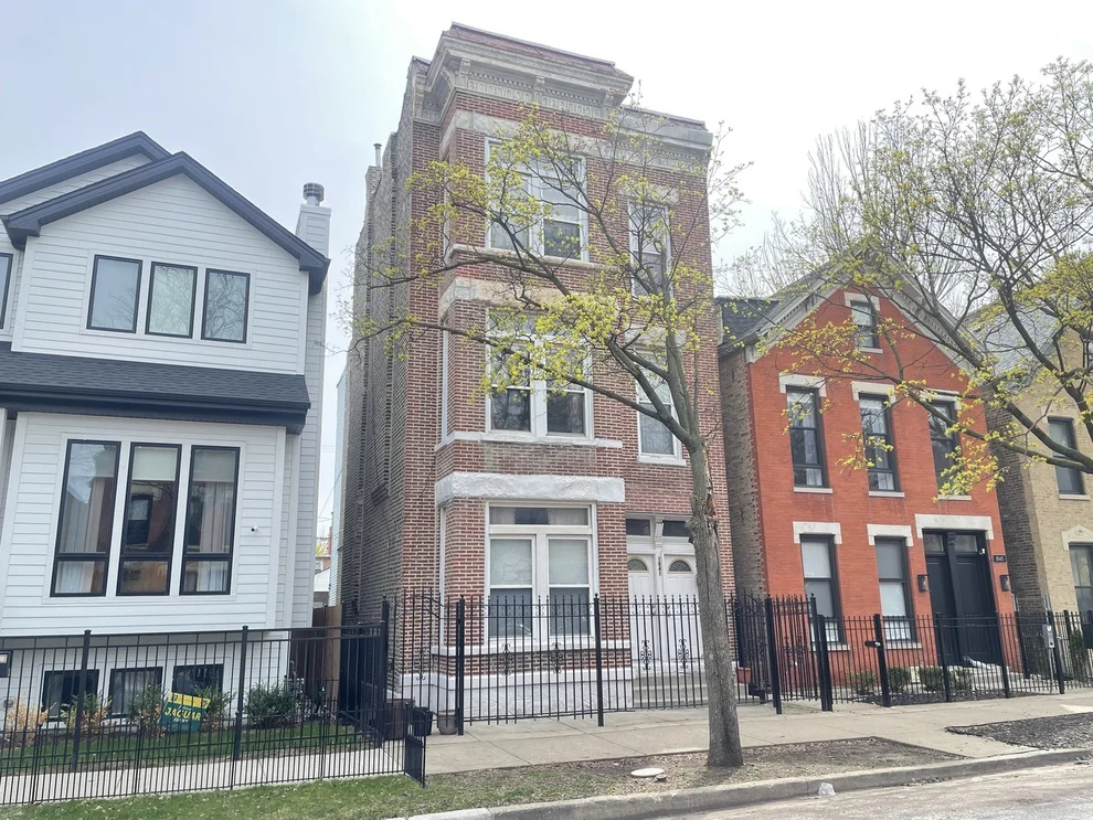 Unit for sale at 1841 W Superior Street, Chicago, IL 60622