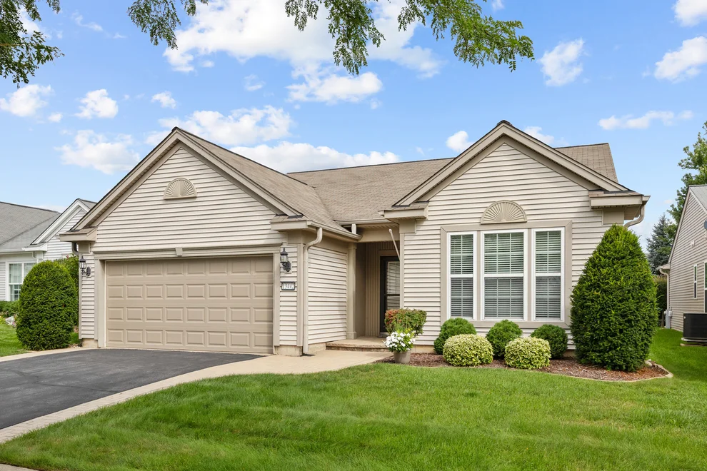 Unit for sale at 13442 Grainery Lane, Huntley, IL 60142