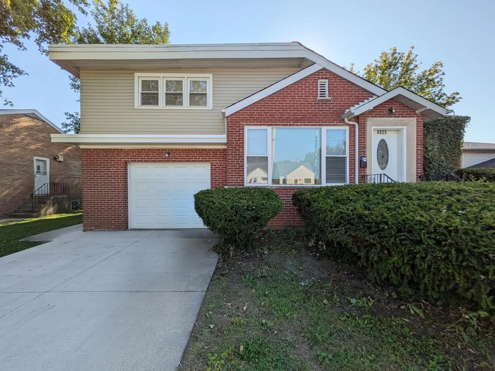 Unit for sale at 8825 S California Avenue, Evergreen Park, IL 60805