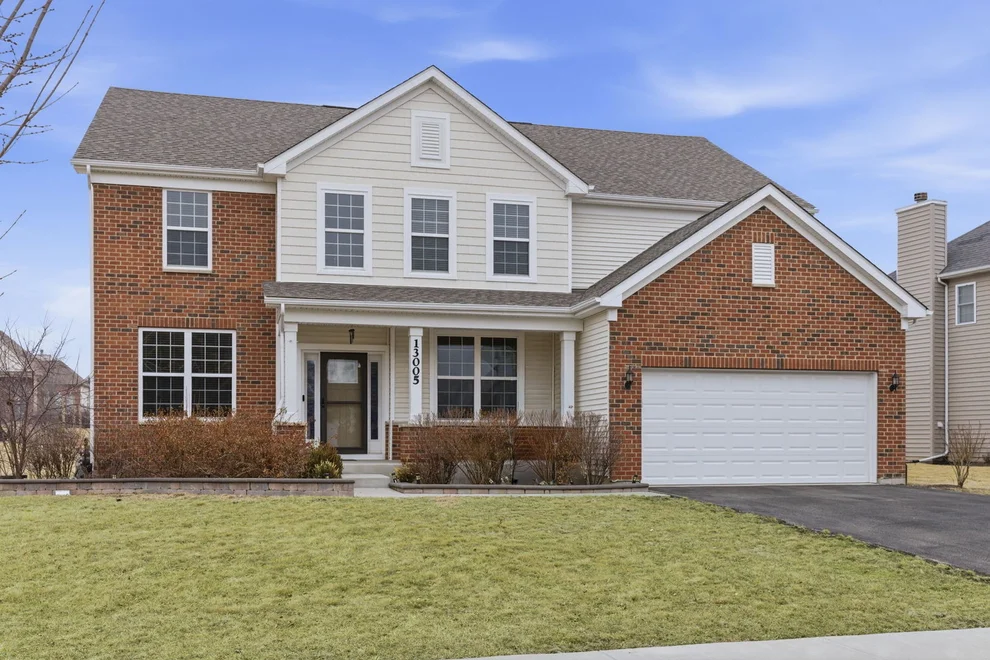 Unit for sale at 13005 Timber Wood Circle, Plainfield, IL 60585
