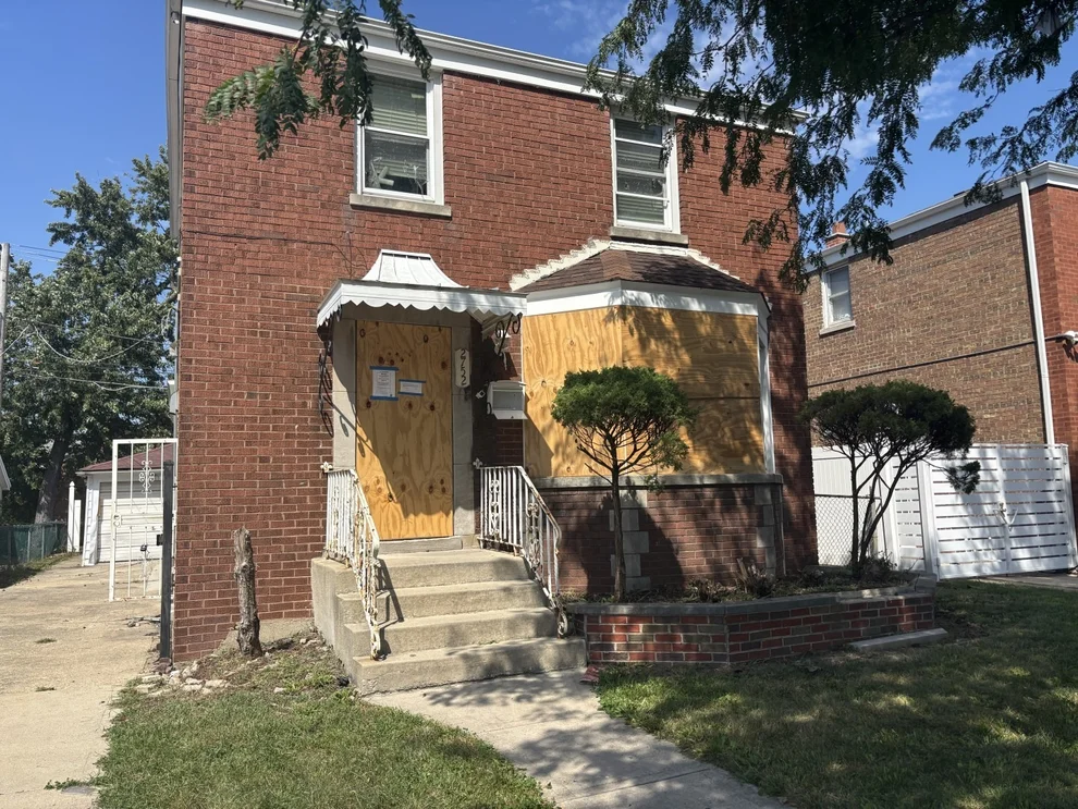 Unit for sale at 2752 W 83rd Street, Chicago, IL 60652