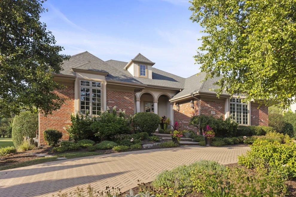 Unit for sale at 11954 Cross Creek Court, Burr Ridge, IL 60527