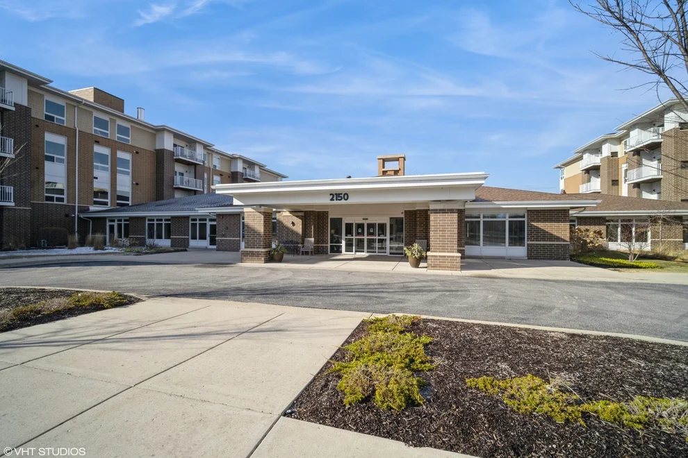 Unit for sale at 2150 Founders Drive, Northbrook, IL 60062