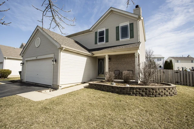 Unit for sale at 6 Flowerfield Court, LAKE IN THE HILLS, IL 60156