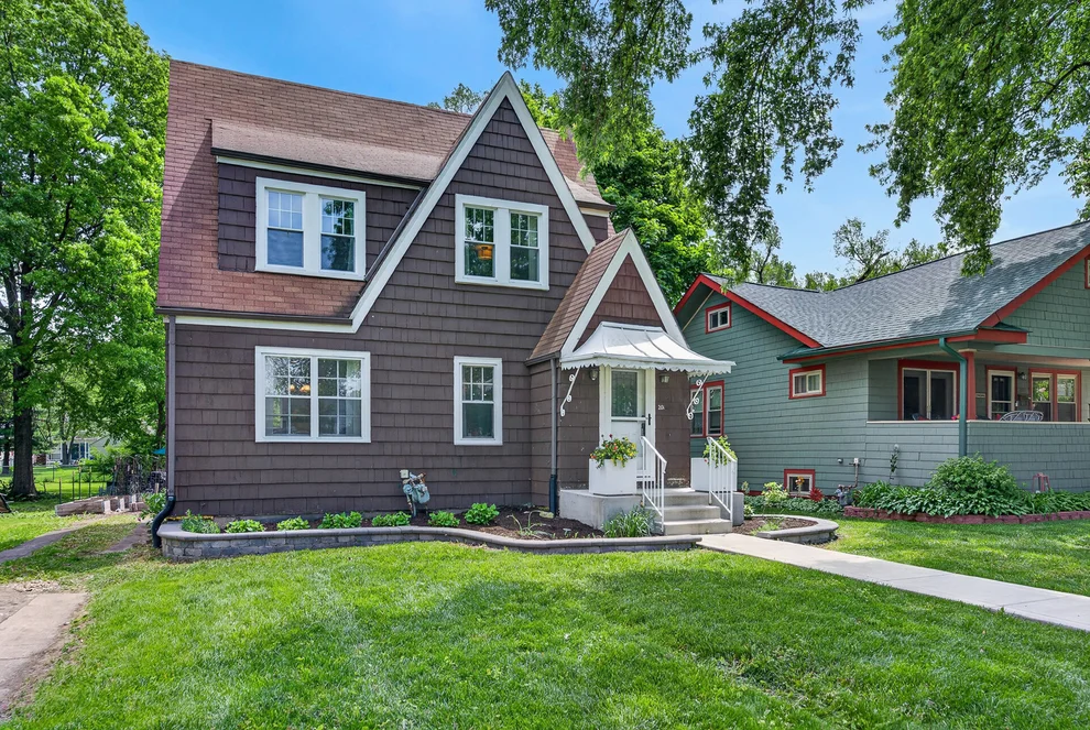 Unit for sale at 201 S Illinois Avenue, Villa Park, IL 60181