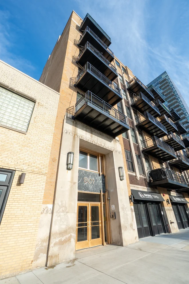Unit for sale at 1307 S Wabash Avenue, Chicago, IL 60605