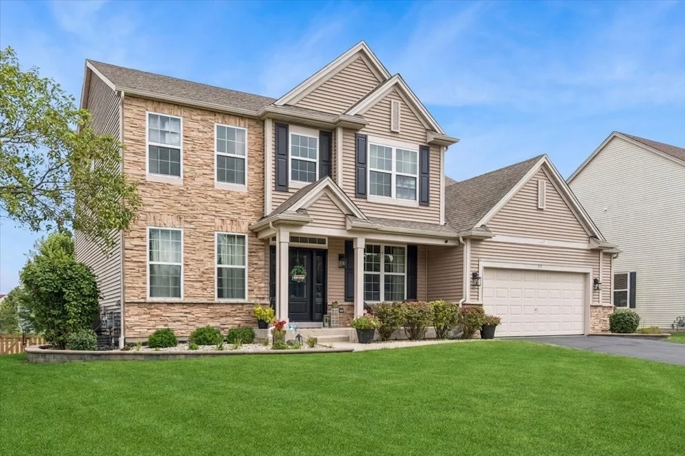 Unit for sale at 711 Jorstad Drive, North Aurora, IL 60542