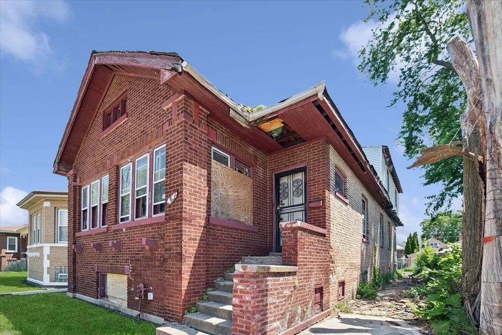 Unit for sale at 8627 S Throop Street, Chicago, IL 60620