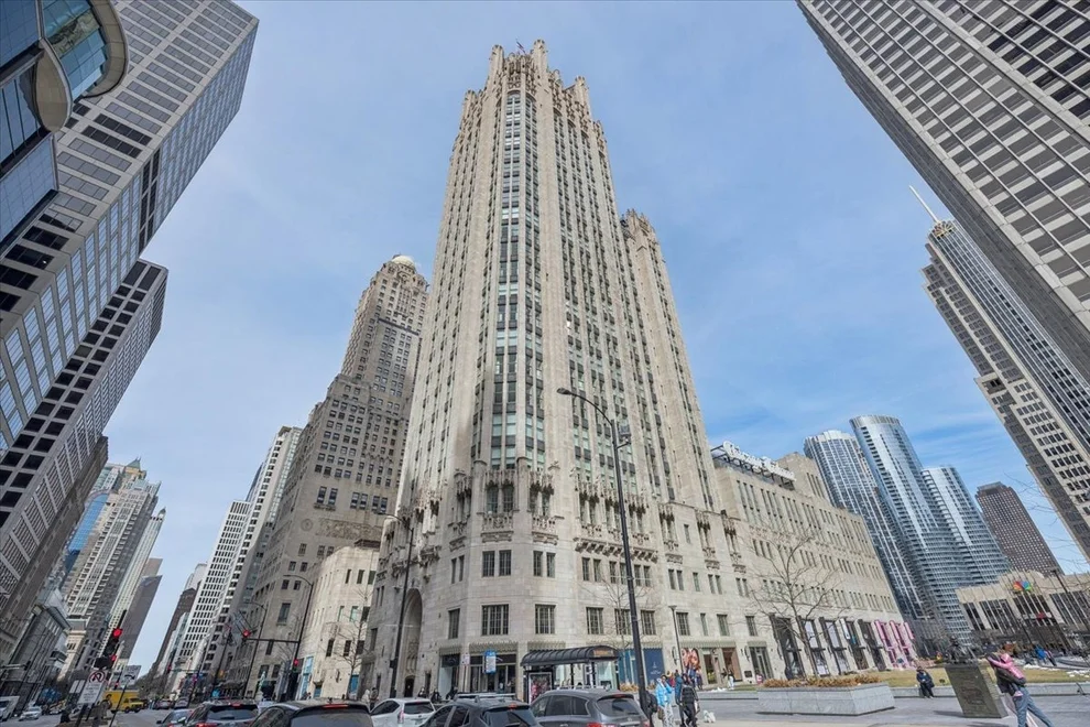 Unit for sale at 435 N Michigan Avenue, Chicago, IL 60611