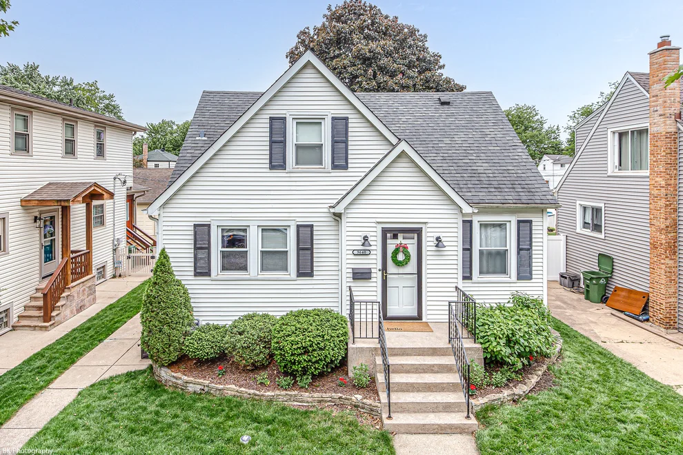 Unit for sale at 9640 Tulley Avenue, Oak Lawn, IL 60453