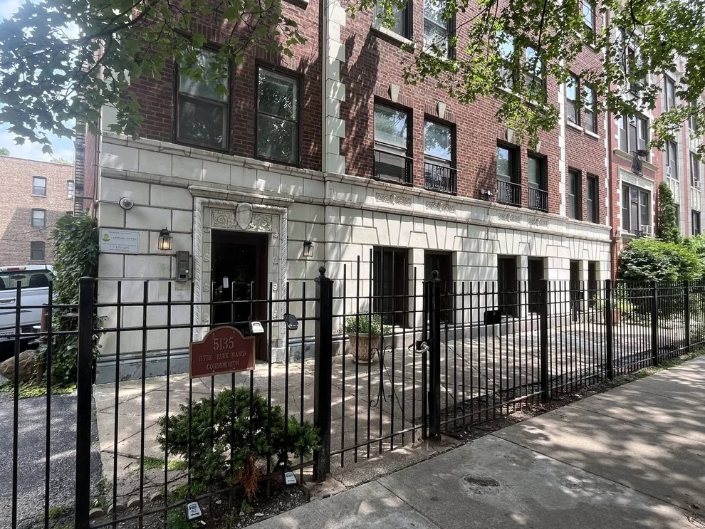 Unit for sale at 5135 S Kenwood Avenue, Chicago, IL 60615